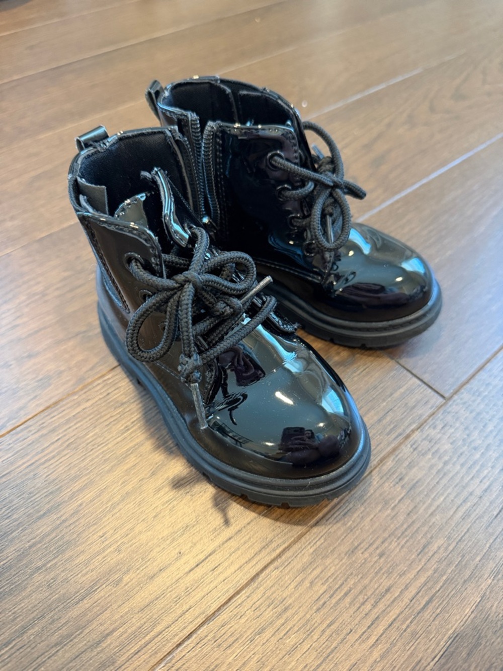 Kids Black Patent Lace-Up Ankle Boots Size 24 (8/8.5) - C39-018